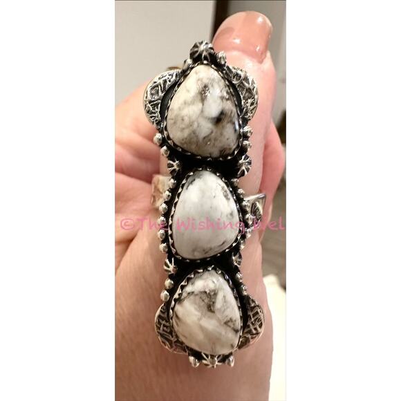 White Buffalo Three Stone Sterling Silver Ring Adjustable Size 5-10 - Picture 5 of 6